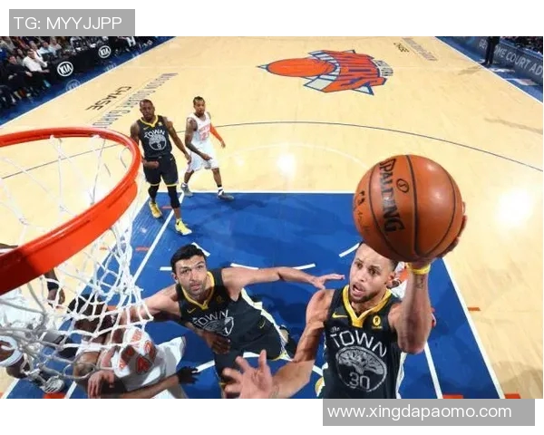 武圣打趣：若早知道库里会变成今天这样 我就留在勇士了